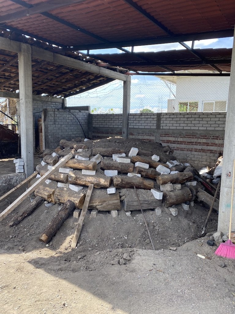 Cultivated maguey Espadín (A.Angustifolia) was cooked in a conical earthen horno