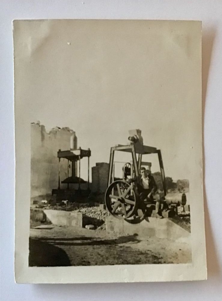 A black and white photo from the original mezcal distillery that makes Bruto y cimarron - san felipe, Guanajuato